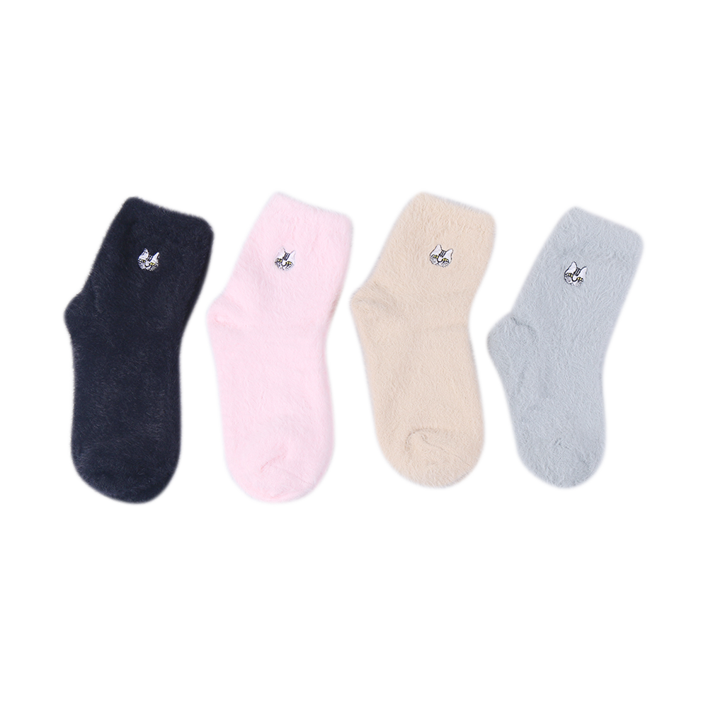 Emboridery women winter sleep bed floor home socks cozy warm crew socks 