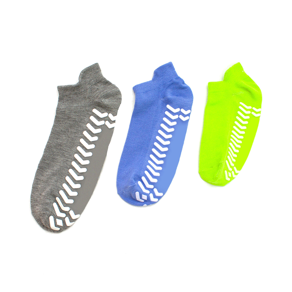 Multiple size non slip polyester kids trampoline jump socks